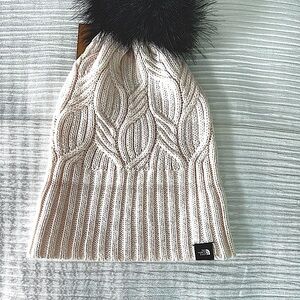 Youth North Face Omega Fur Pom In Gardenia White OS(one size) Brand New tags